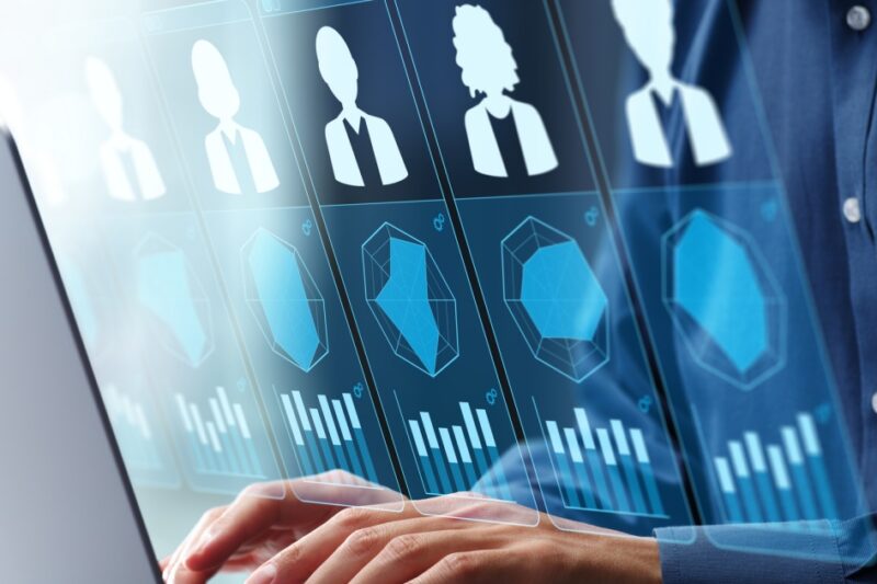 アセスメント採用とは？メリット・デメリット、成功のポイントを解説